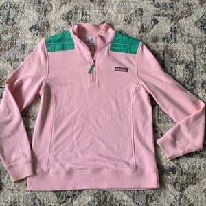 Vineyard Vines Pullover‎ size M pink embroidered whales